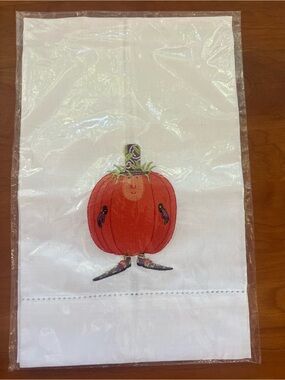 Mackenzie-Childs Patience Brewster Gourdon Pumpkin Tea Towel Retired